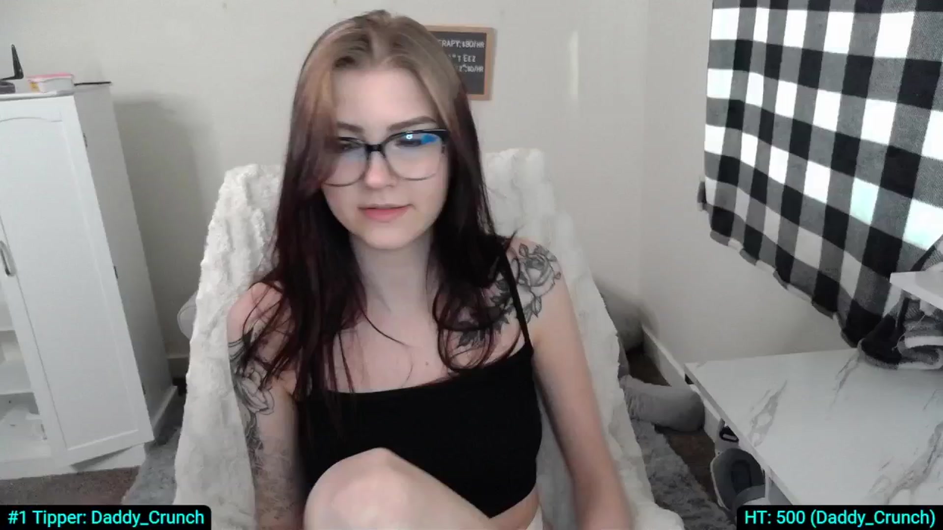 Gallery image thumbnail from KikiKadin's myfreecams stream on, 05/17/2024, 02:42 image 3 of 20