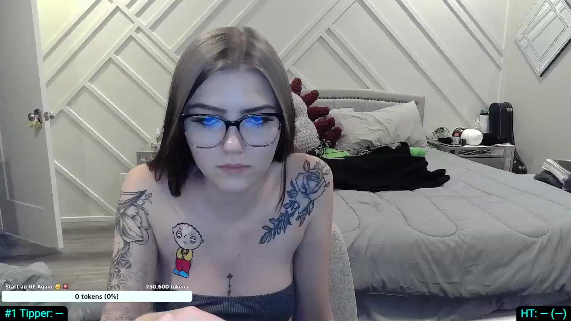 Gallery image thumbnail from KikiKadin's myfreecams stream on, 10/16/2024, 22:42 image 3 of 20
