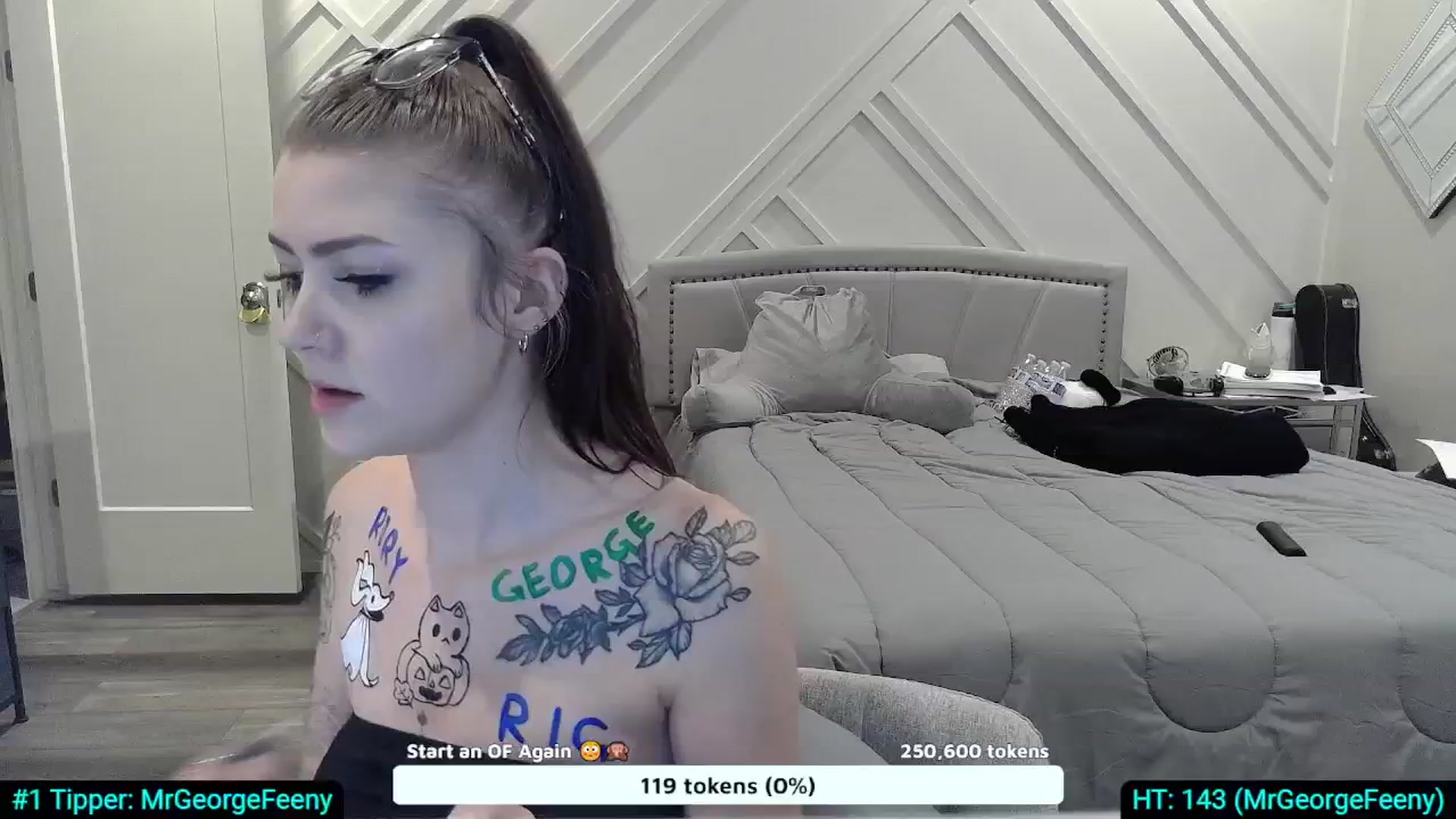 Gallery image thumbnail from KikiKadin's myfreecams stream on, 10/25/2024, 22:57 image 12 of 20