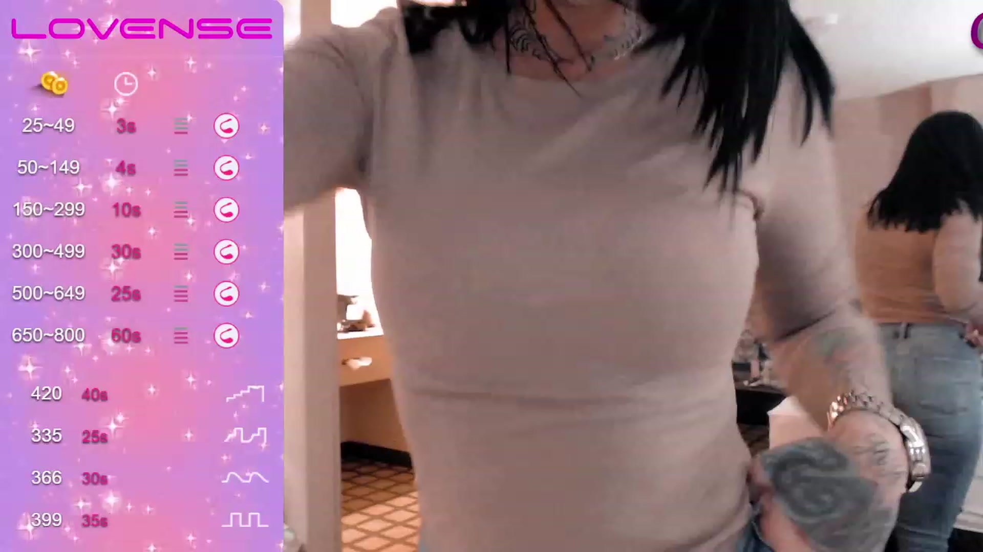 Gallery image thumbnail from KikiKumings's myfreecams stream on, 12/08/2022, 02:50 image 15 of 20