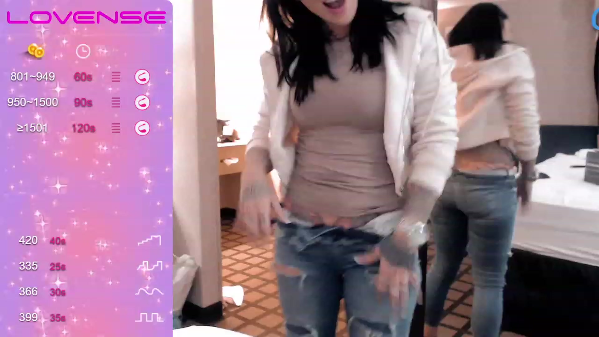 Gallery image thumbnail from KikiKumings's myfreecams stream on, 12/08/2022, 02:50 image 3 of 20