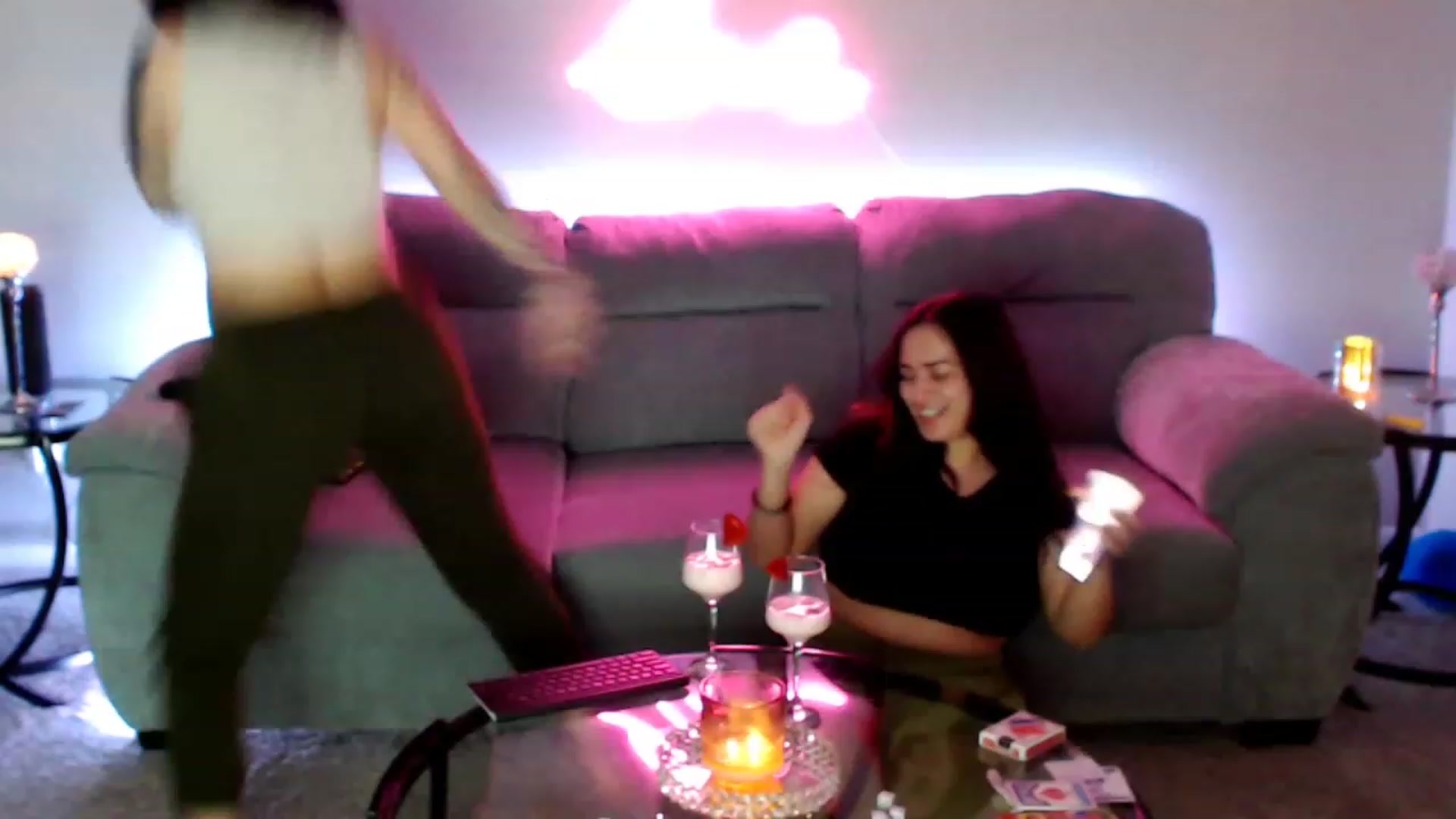 Gallery image thumbnail from KikiKumings's myfreecams stream on, 04/26/2023, 01:56 image 1 of 20