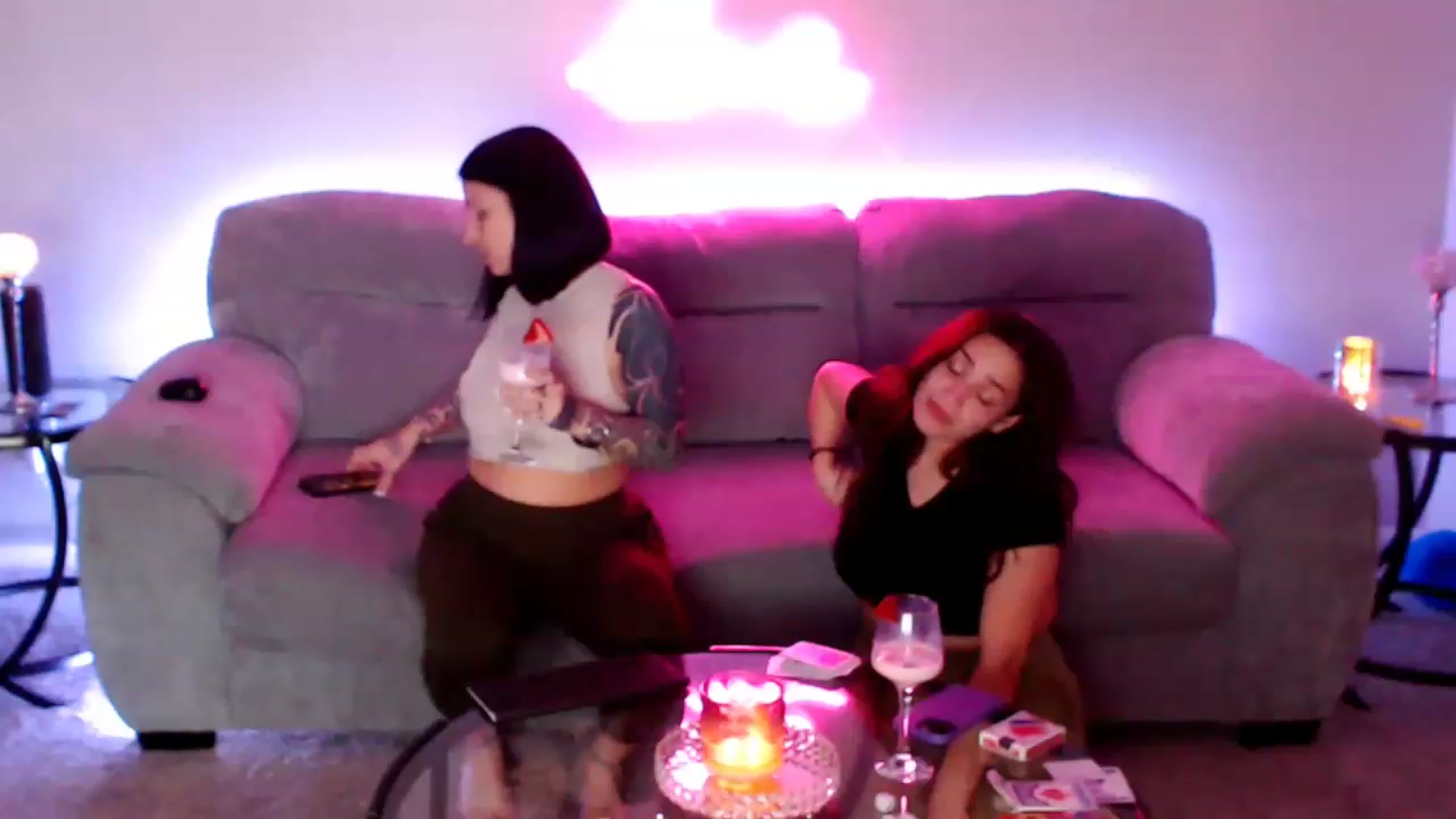 Gallery image thumbnail from KikiKumings's myfreecams stream on, 04/26/2023, 01:56 image 3 of 20
