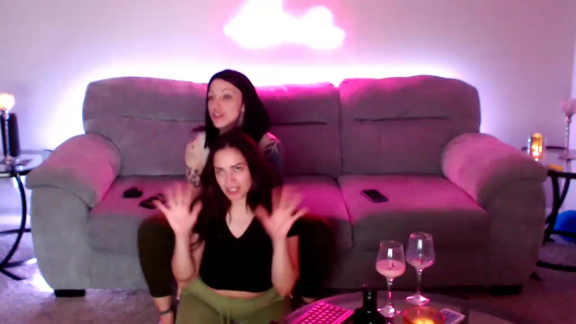 Gallery image thumbnail from KikiKumings's myfreecams stream on, 04/26/2023, 03:01 image 16 of 20