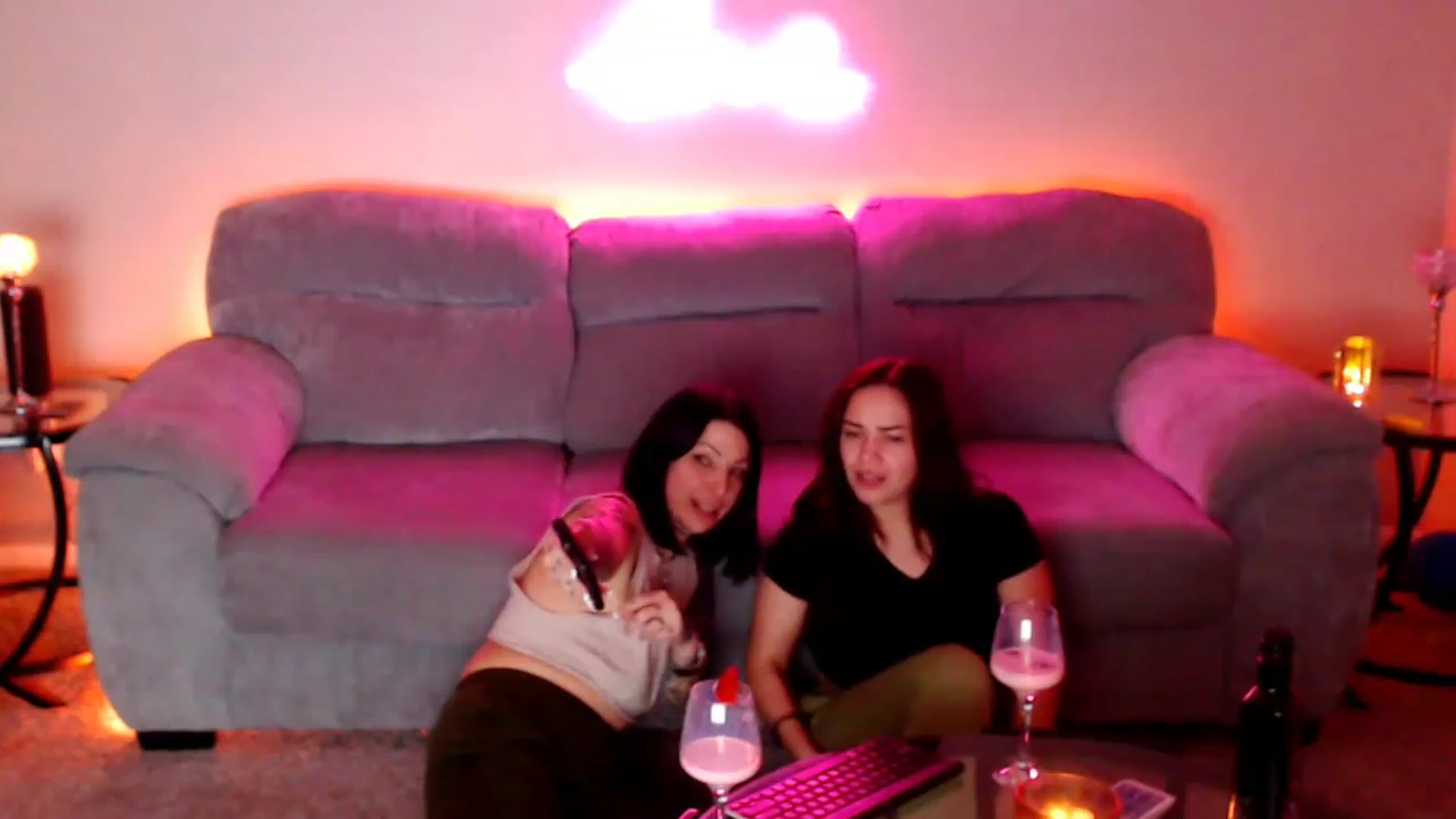Gallery image thumbnail from KikiKumings's myfreecams stream on, 04/26/2023, 03:01 image 2 of 20