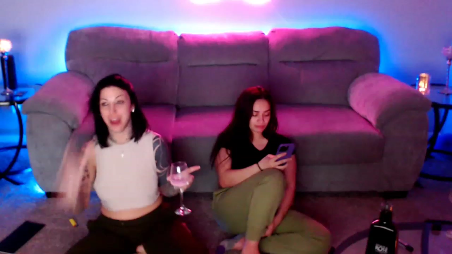 Gallery image thumbnail from KikiKumings's myfreecams stream on, 04/26/2023, 03:38 image 8 of 20