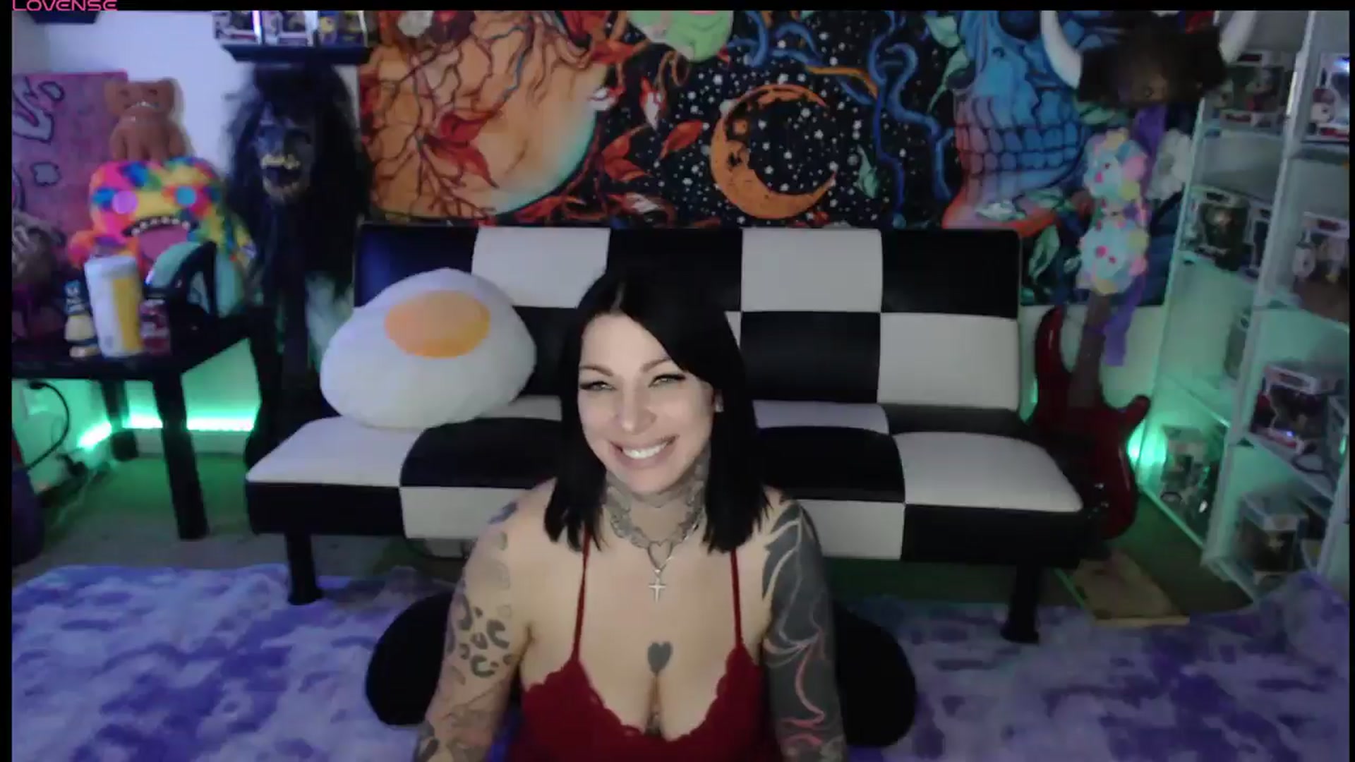 Gallery image thumbnail from KikiKumings's myfreecams stream on, 11/15/2025, 21:43 image 3 of 20
