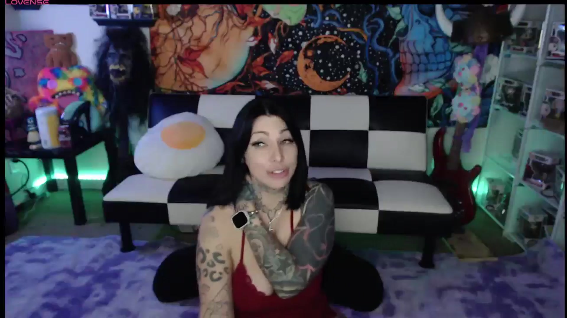 Gallery image thumbnail from KikiKumings's myfreecams stream on, 11/15/2025, 21:43 image 2 of 20
