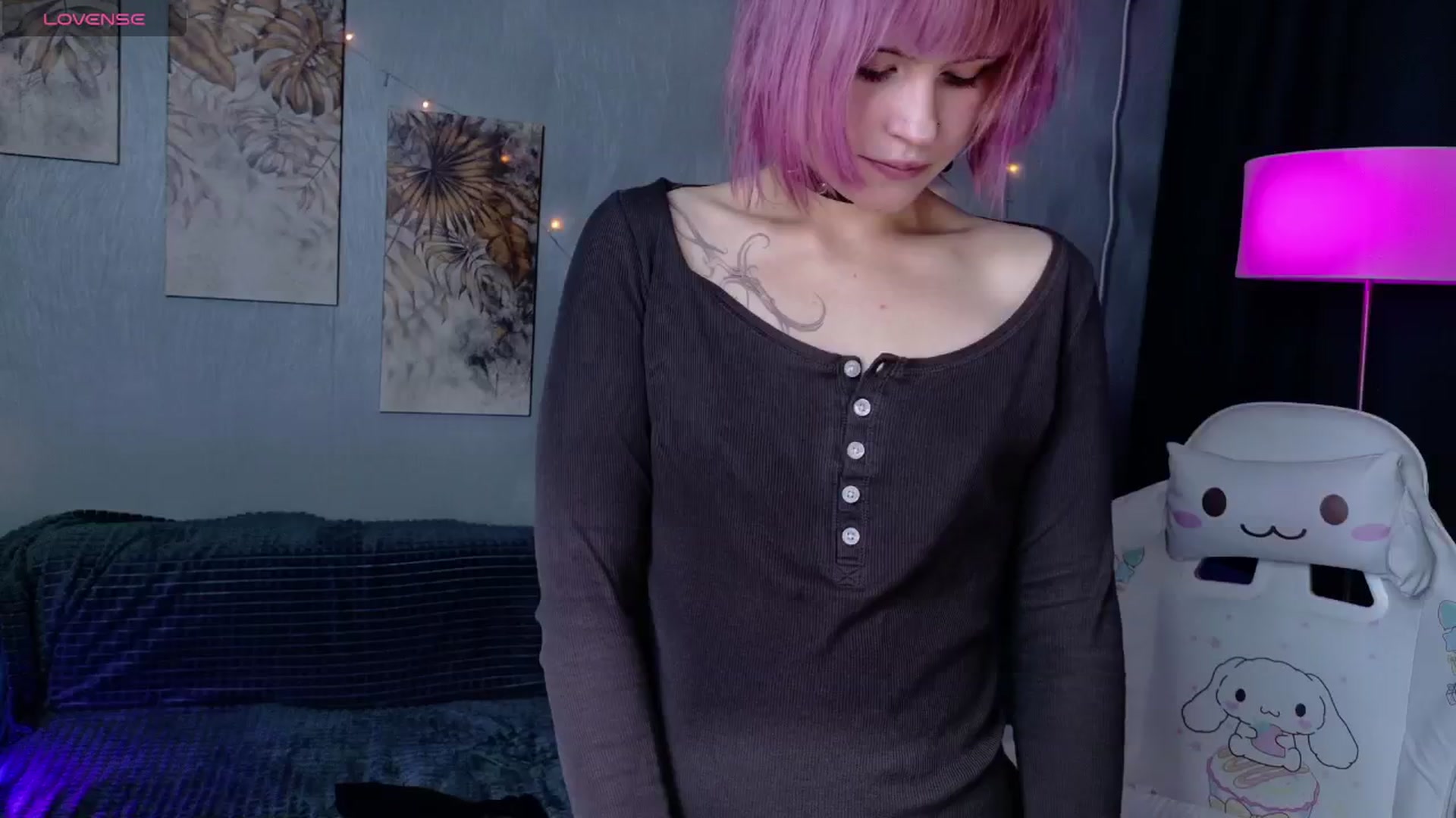 Gallery image thumbnail from KikiMoor's myfreecams stream on, 12/01/2025, 12:49 image 1 of 20