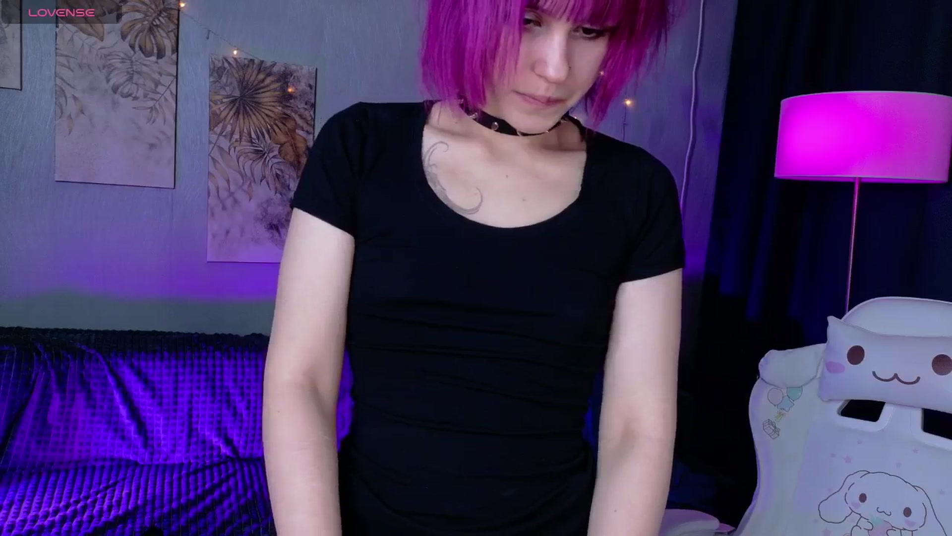 Gallery image thumbnail from KikiMoor's myfreecams stream on, 12/04/2025, 12:54 image 5 of 20