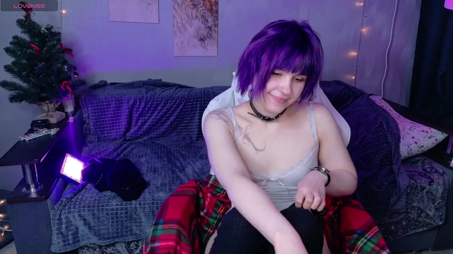 Gallery image thumbnail from KikiMoor's myfreecams stream on, 01/02/2026, 14:00 image 6 of 20