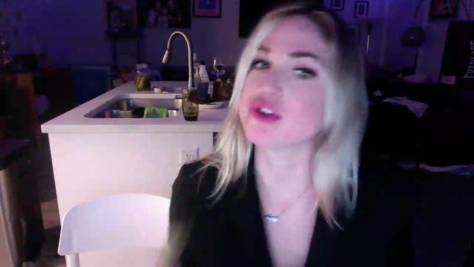 Gallery image thumbnail from Kiki_VonFleet's myfreecams stream on, 07/11/2026, 08:32 image 2 of 20