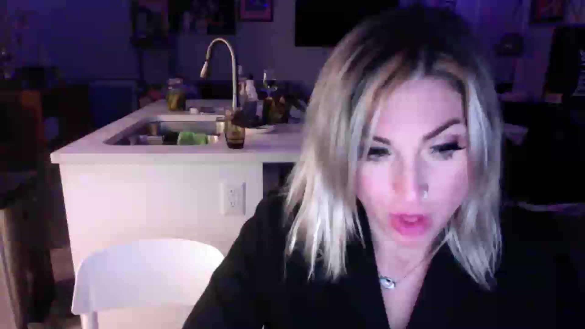 Gallery image thumbnail from Kiki_VonFleet's myfreecams stream on, 07/11/2026, 08:32 image 3 of 20
