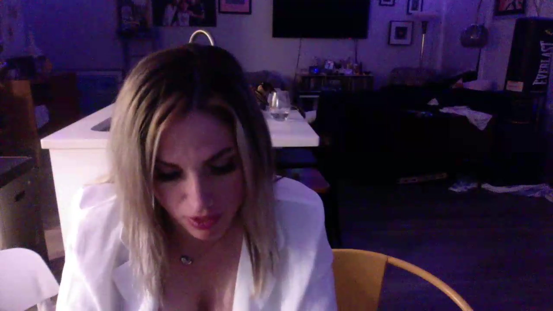 Gallery image thumbnail from Kiki_VonFleet's myfreecams stream on, 07/11/2026, 10:43 image 8 of 20