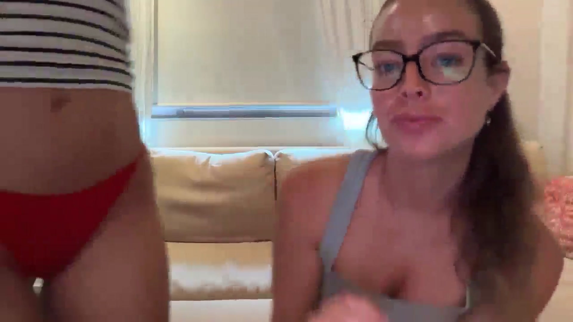 Gallery image thumbnail from Kikiii_xx's myfreecams stream on, 02/02/2025, 21:48 image 9 of 20