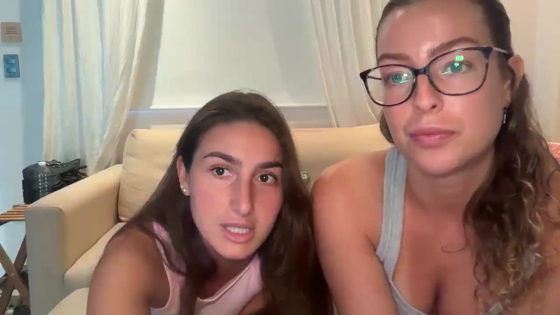 Gallery image thumbnail from Kikiii_xx's myfreecams stream on, 02/07/2025, 22:31 image 19 of 20