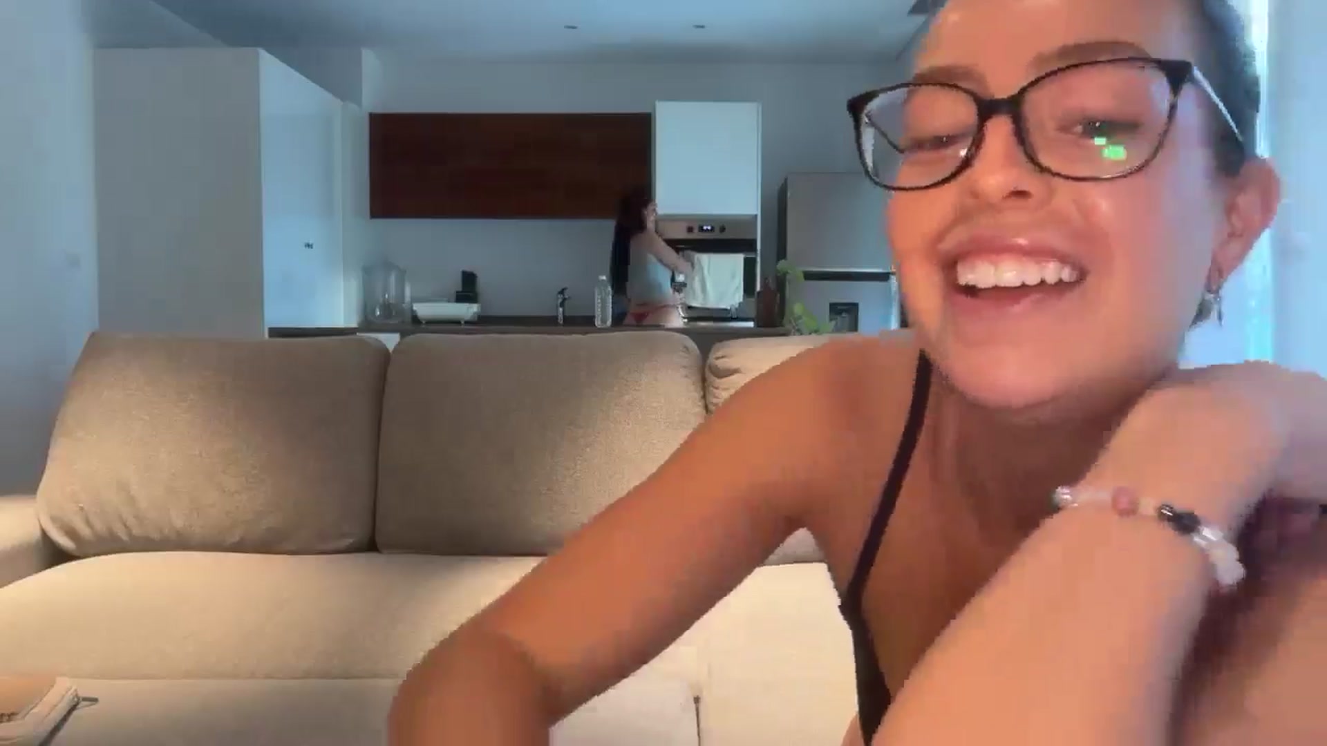 Gallery image thumbnail from Kikiii_xx's myfreecams stream on, 02/13/2025, 22:18 image 8 of 20