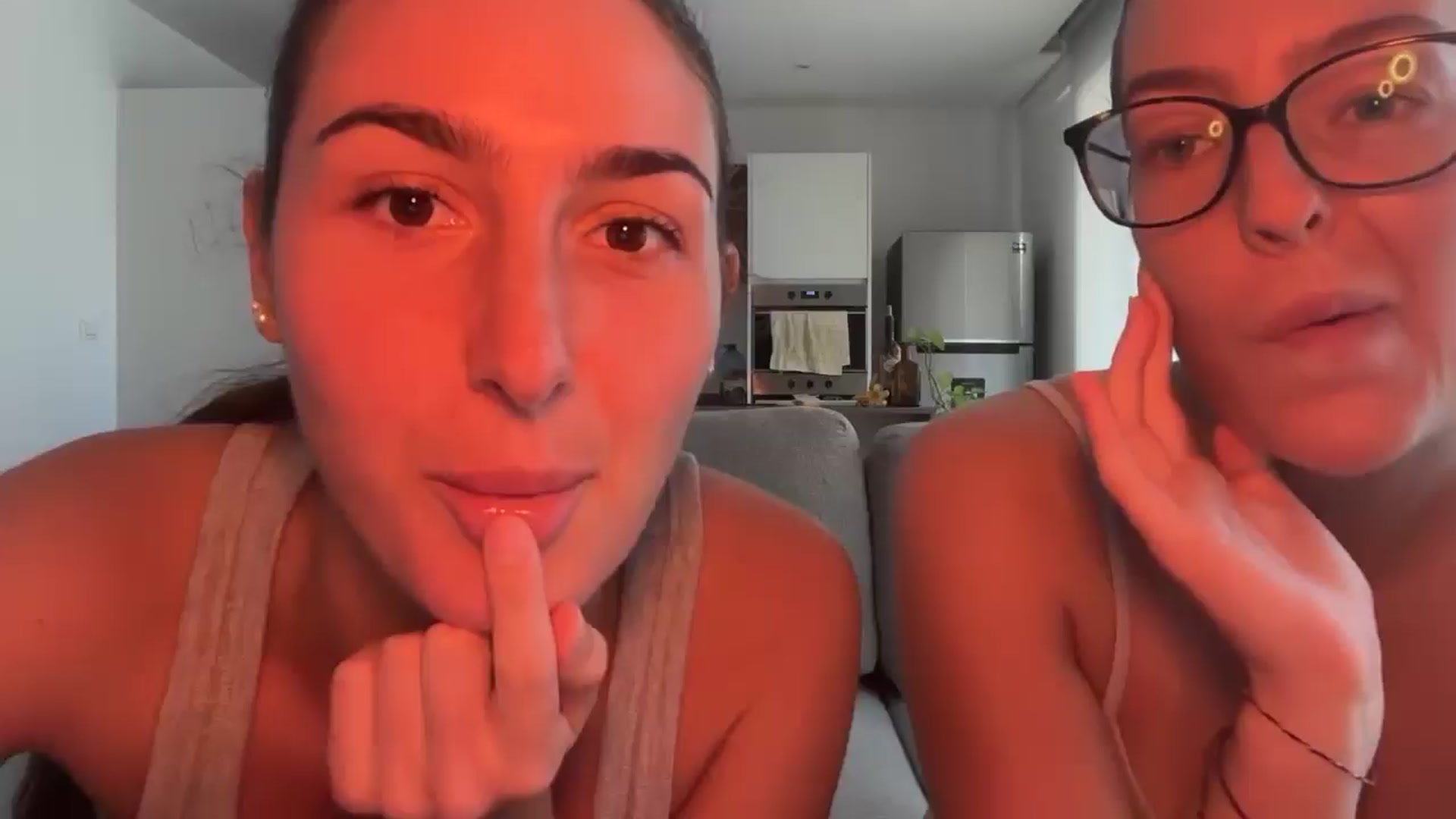 Gallery image thumbnail from Kikiii_xx's myfreecams stream on, 02/22/2025, 18:22 image 1 of 20