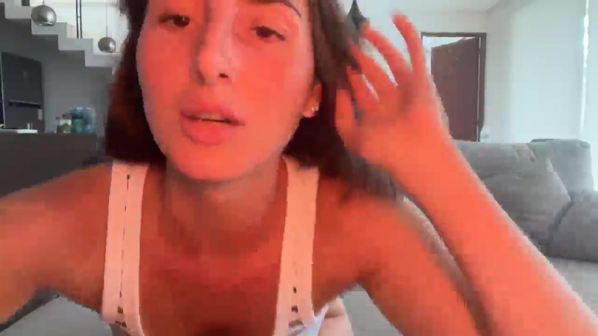 Gallery image thumbnail from Kikiii_xx's myfreecams stream on, 02/24/2025, 22:41 image 10 of 20
