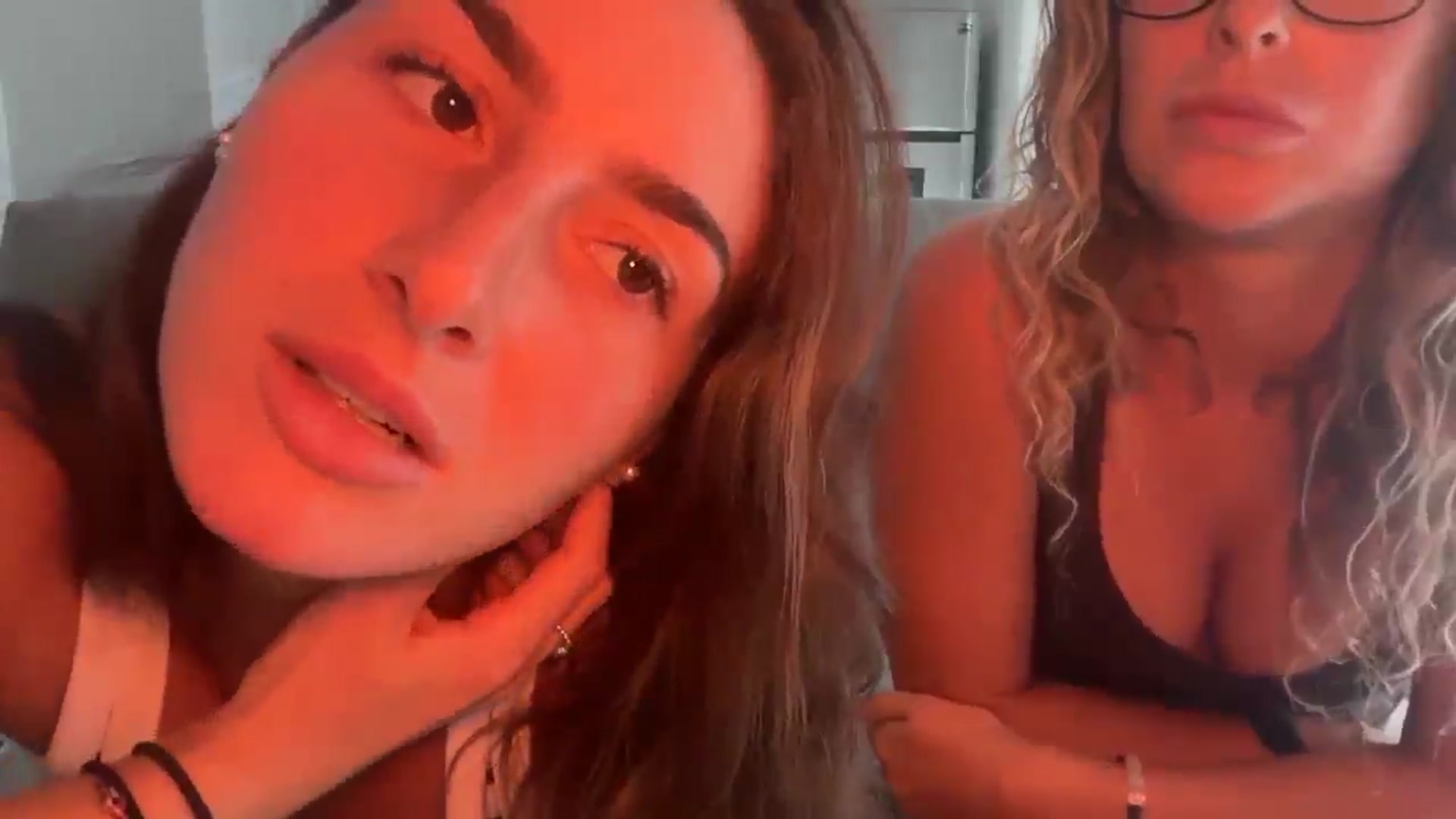 Gallery image thumbnail from Kikiii_xx's myfreecams stream on, 03/05/2025, 19:20 image 4 of 20