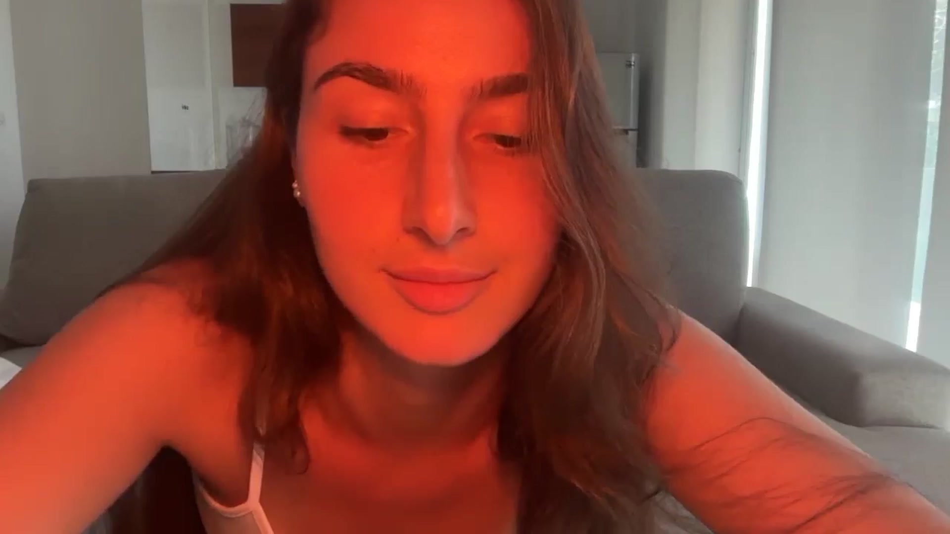 Gallery image thumbnail from Kikiii_xx's myfreecams stream on, 03/08/2025, 21:55 image 18 of 20