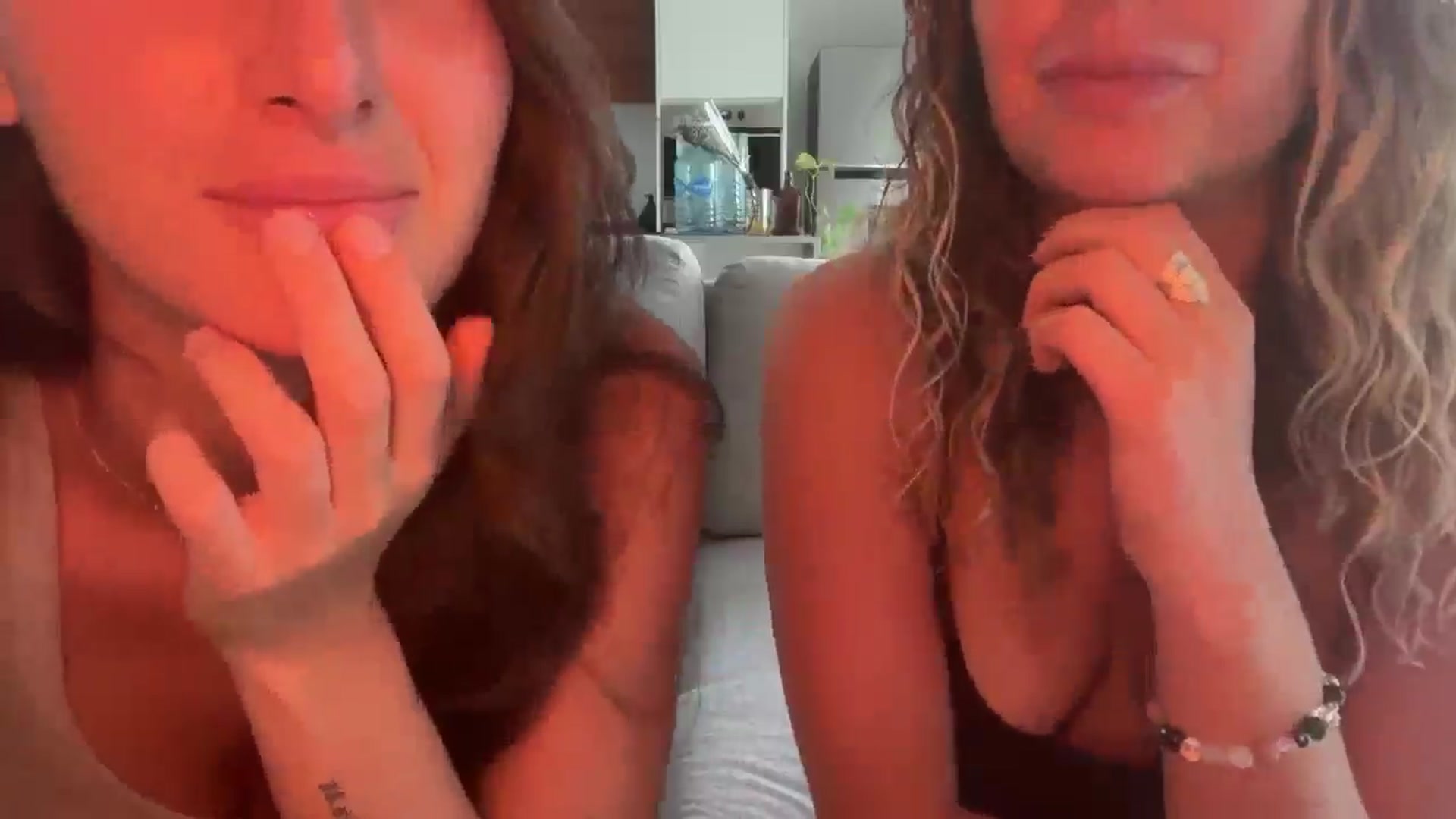 Gallery image thumbnail from Kikiii_xx's myfreecams stream on, 03/09/2025, 18:31 image 12 of 20