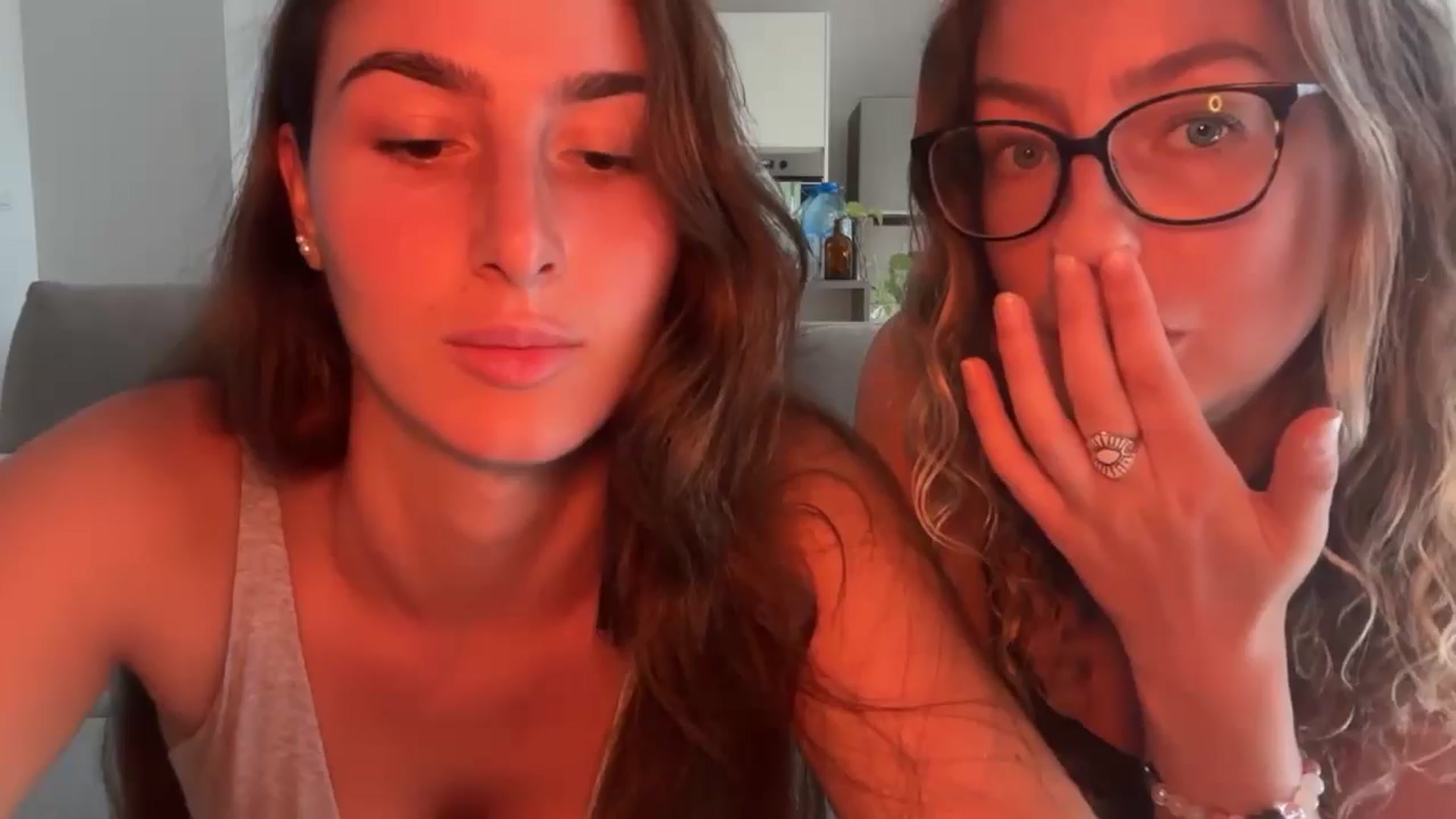 Gallery image thumbnail from Kikiii_xx's myfreecams stream on, 03/10/2025, 20:52 image 1 of 20