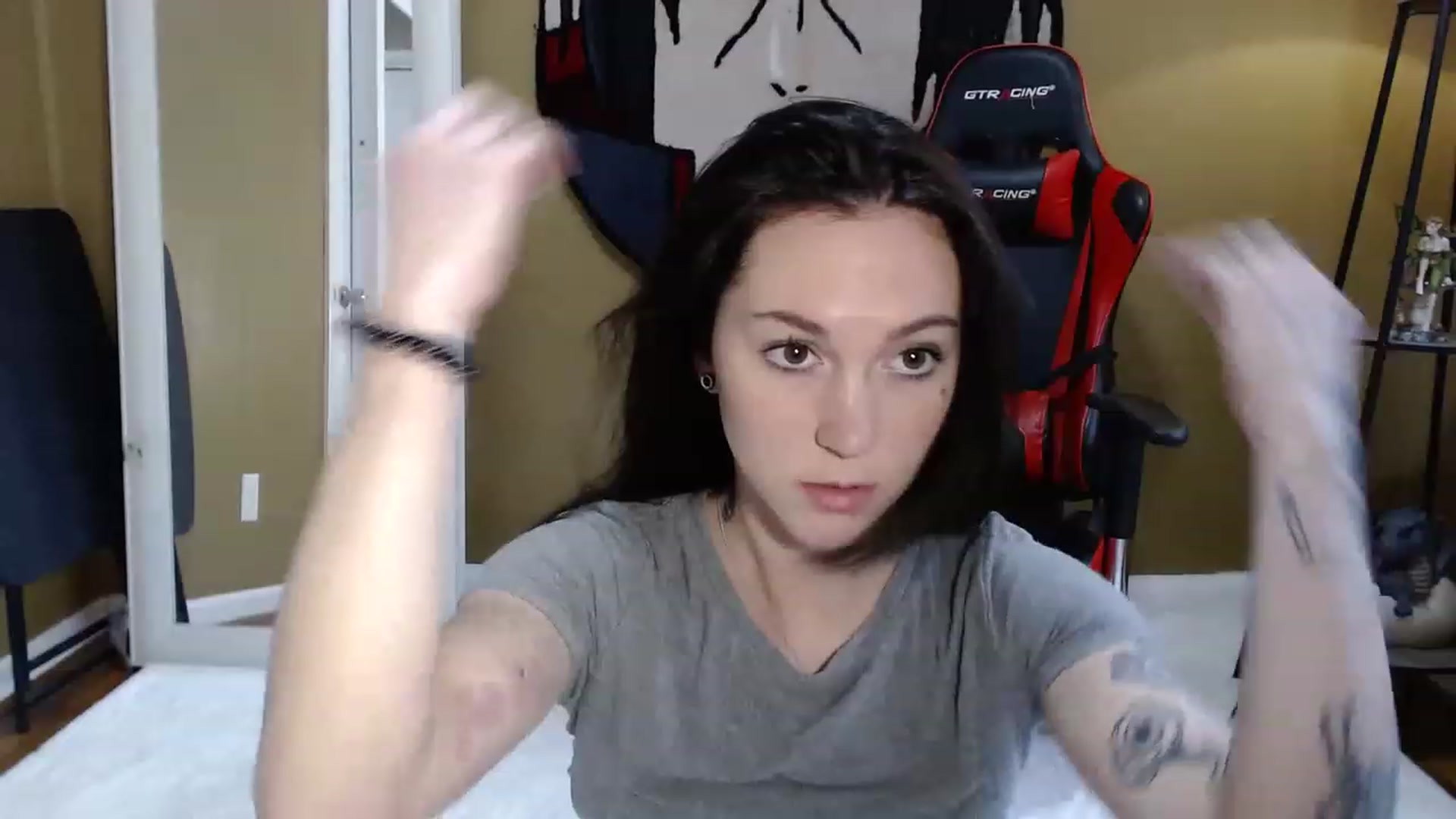Gallery image thumbnail from Kikyo_xoxo's myfreecams stream on, 01/29/2023, 20:41 image 18 of 20