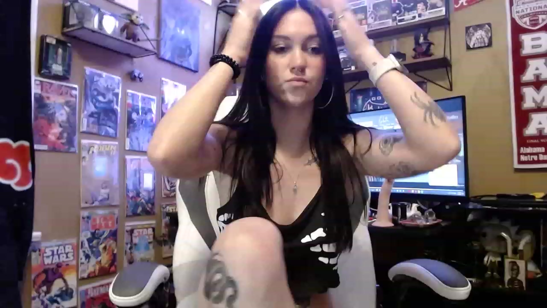 Gallery image thumbnail from Kikyo_xoxo's myfreecams stream on, 01/30/2023, 20:33 image 6 of 20