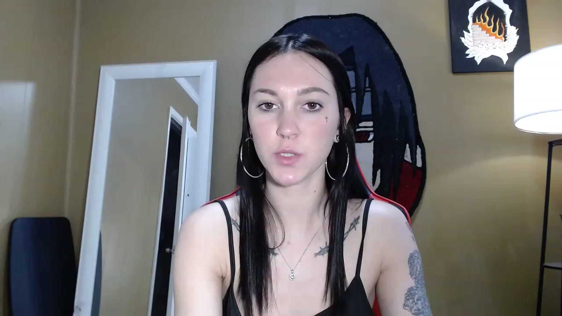 Gallery image thumbnail from Kikyo_xoxo's myfreecams stream on, 01/31/2023, 24:08 image 3 of 20