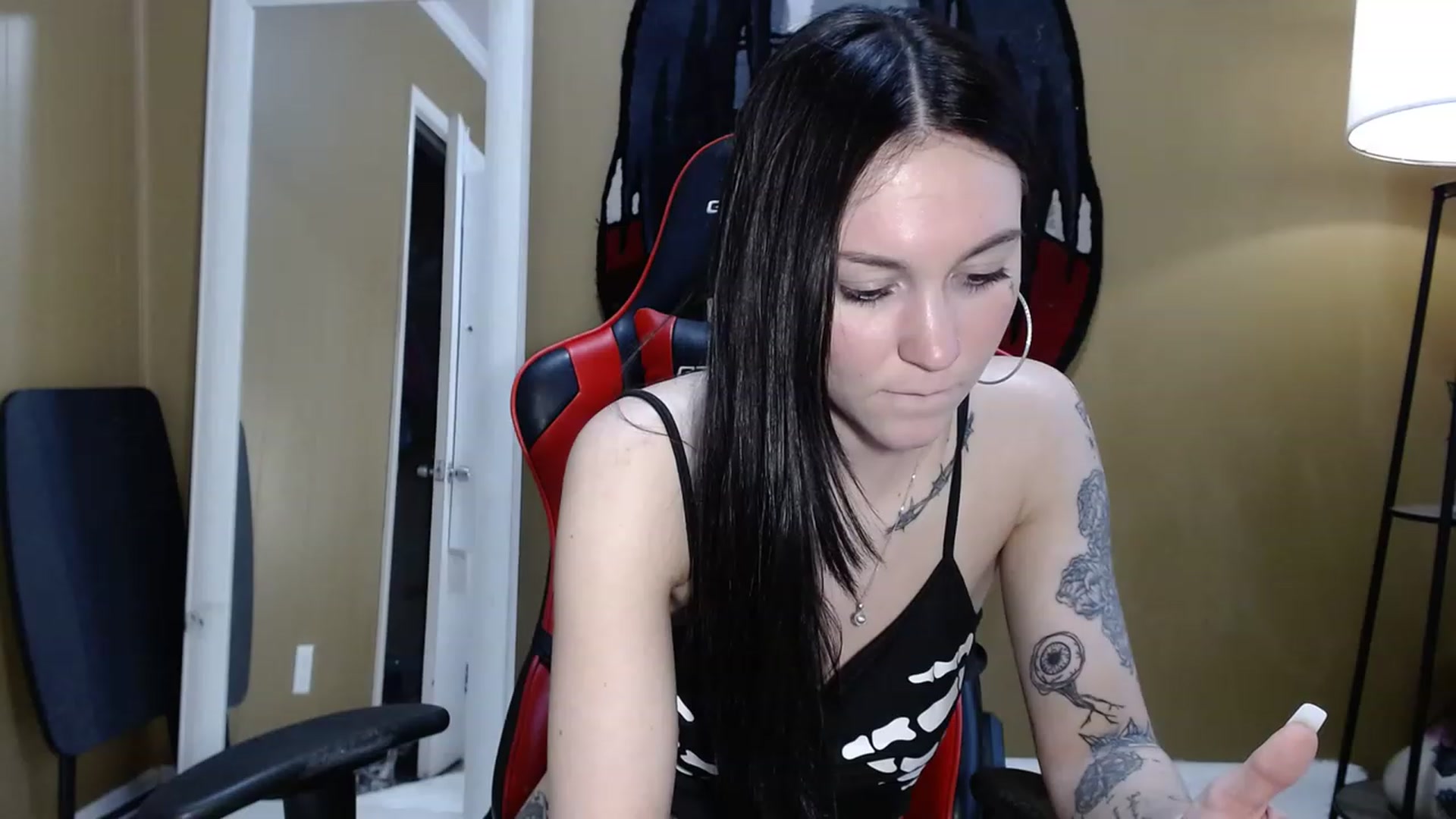 Gallery image thumbnail from Kikyo_xoxo's myfreecams stream on, 01/31/2023, 24:08 image 2 of 20