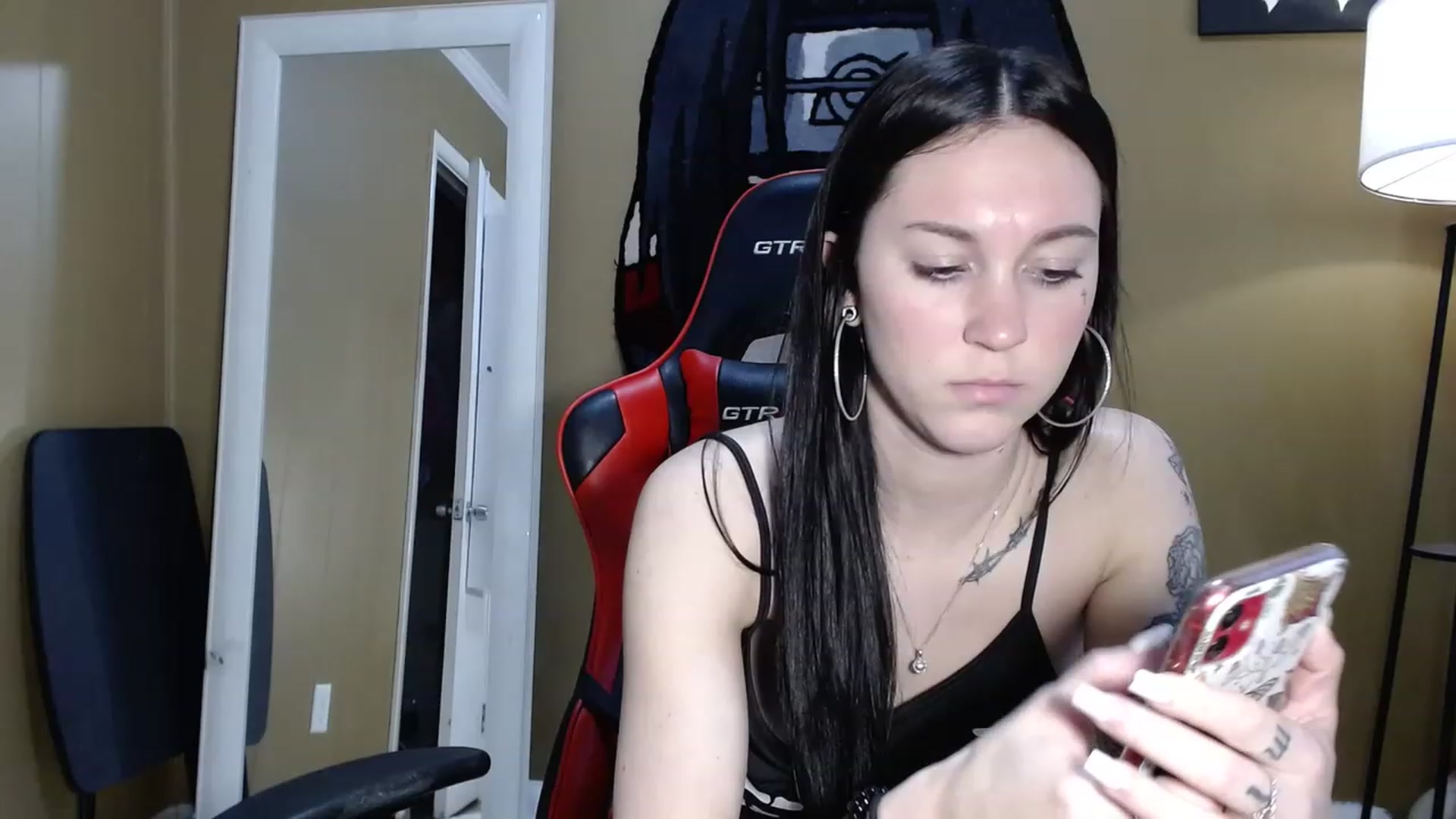 Gallery image thumbnail from Kikyo_xoxo's myfreecams stream on, 01/31/2023, 24:08 image 5 of 20