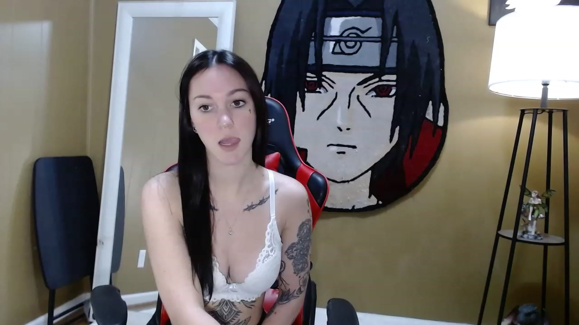 Gallery image thumbnail from Kikyo_xoxo's myfreecams stream on, 02/01/2023, 02:00 image 1 of 20
