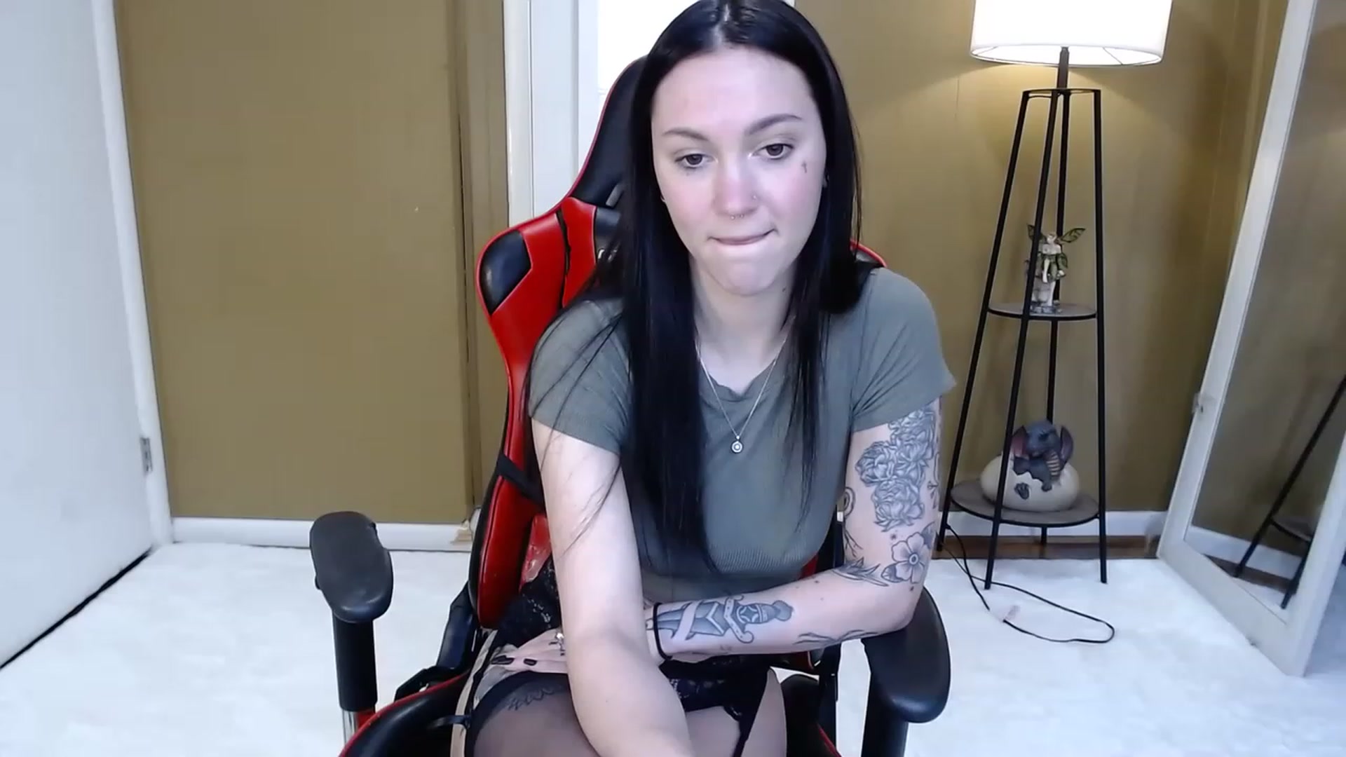 Gallery image thumbnail from Kikyo_xoxo's myfreecams stream on, 02/04/2023, 21:56 image 15 of 20