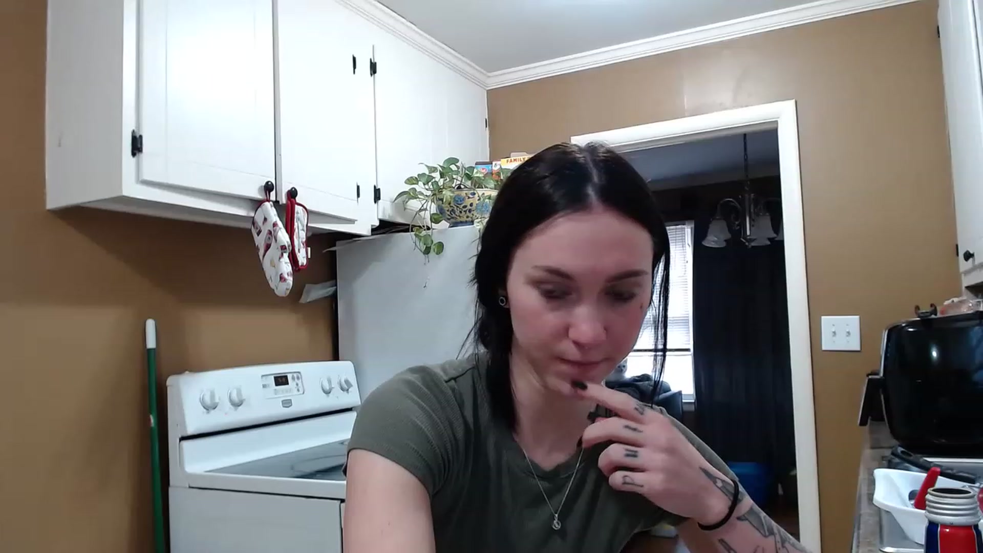 Gallery image thumbnail from Kikyo_xoxo's myfreecams stream on, 02/04/2023, 22:32 image 12 of 20