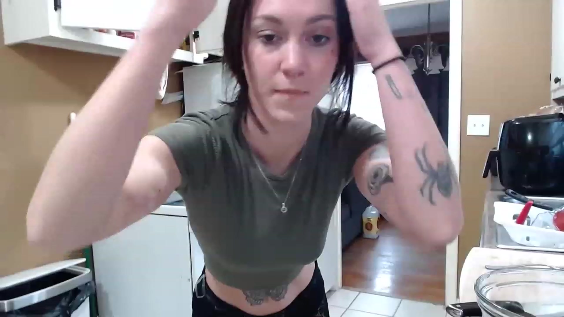 Gallery image thumbnail from Kikyo_xoxo's myfreecams stream on, 02/04/2023, 22:32 image 4 of 20