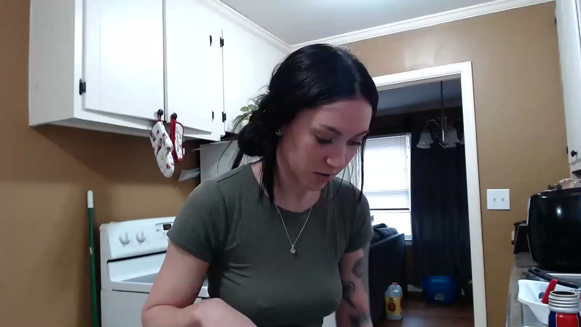 Gallery image thumbnail from Kikyo_xoxo's myfreecams stream on, 02/04/2023, 22:32 image 13 of 20