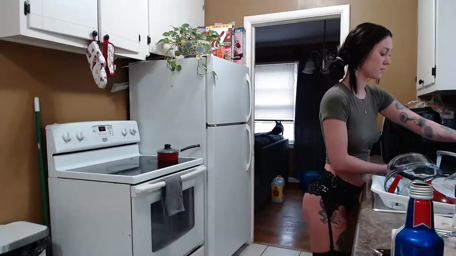 Gallery image thumbnail from Kikyo_xoxo's myfreecams stream on, 02/04/2023, 22:32 image 16 of 20