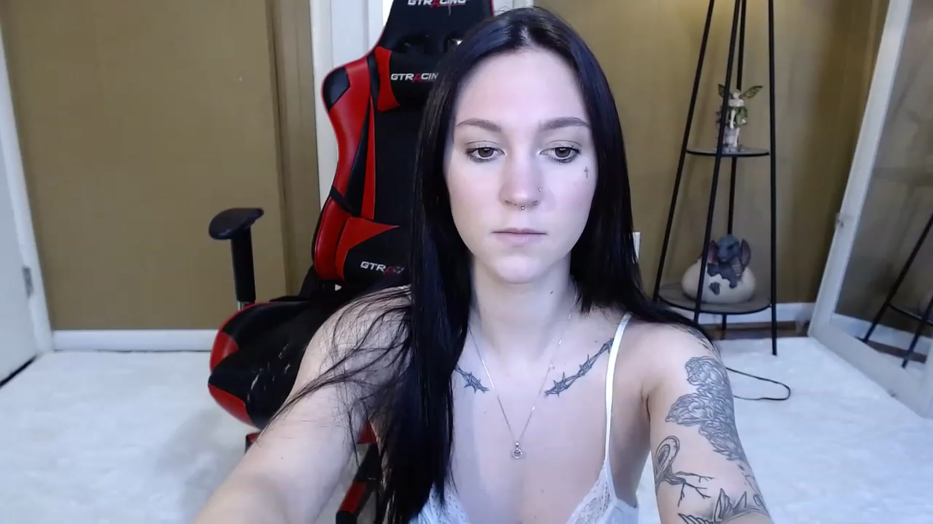 Gallery image thumbnail from Kikyo_xoxo's myfreecams stream on, 02/07/2023, 19:24 image 12 of 20