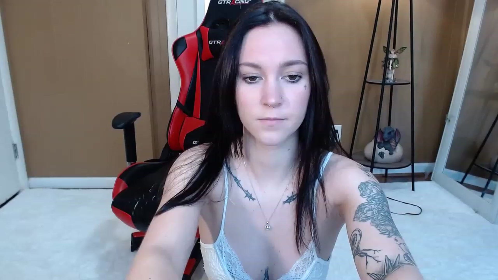 Gallery image thumbnail from Kikyo_xoxo's myfreecams stream on, 02/07/2023, 19:24 image 8 of 20