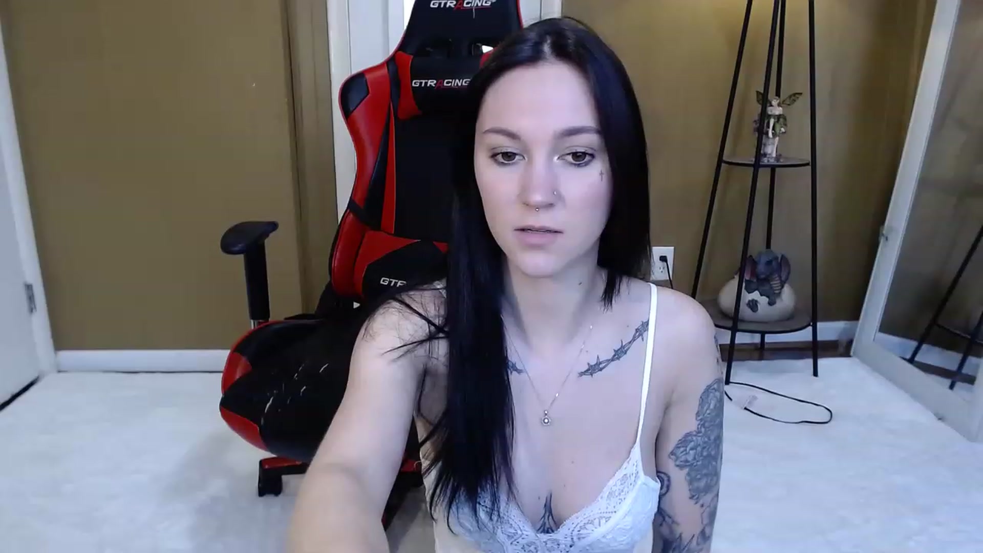 Gallery image thumbnail from Kikyo_xoxo's myfreecams stream on, 02/07/2023, 19:24 image 11 of 20