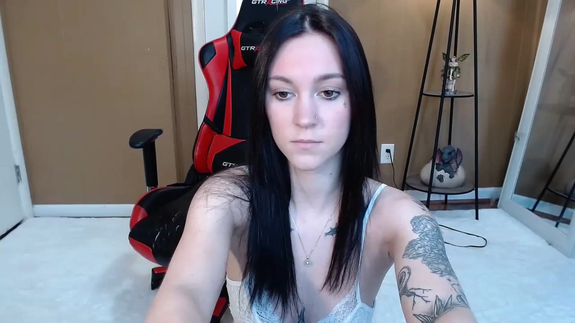 Gallery image thumbnail from Kikyo_xoxo's myfreecams stream on, 02/07/2023, 19:24 image 10 of 20