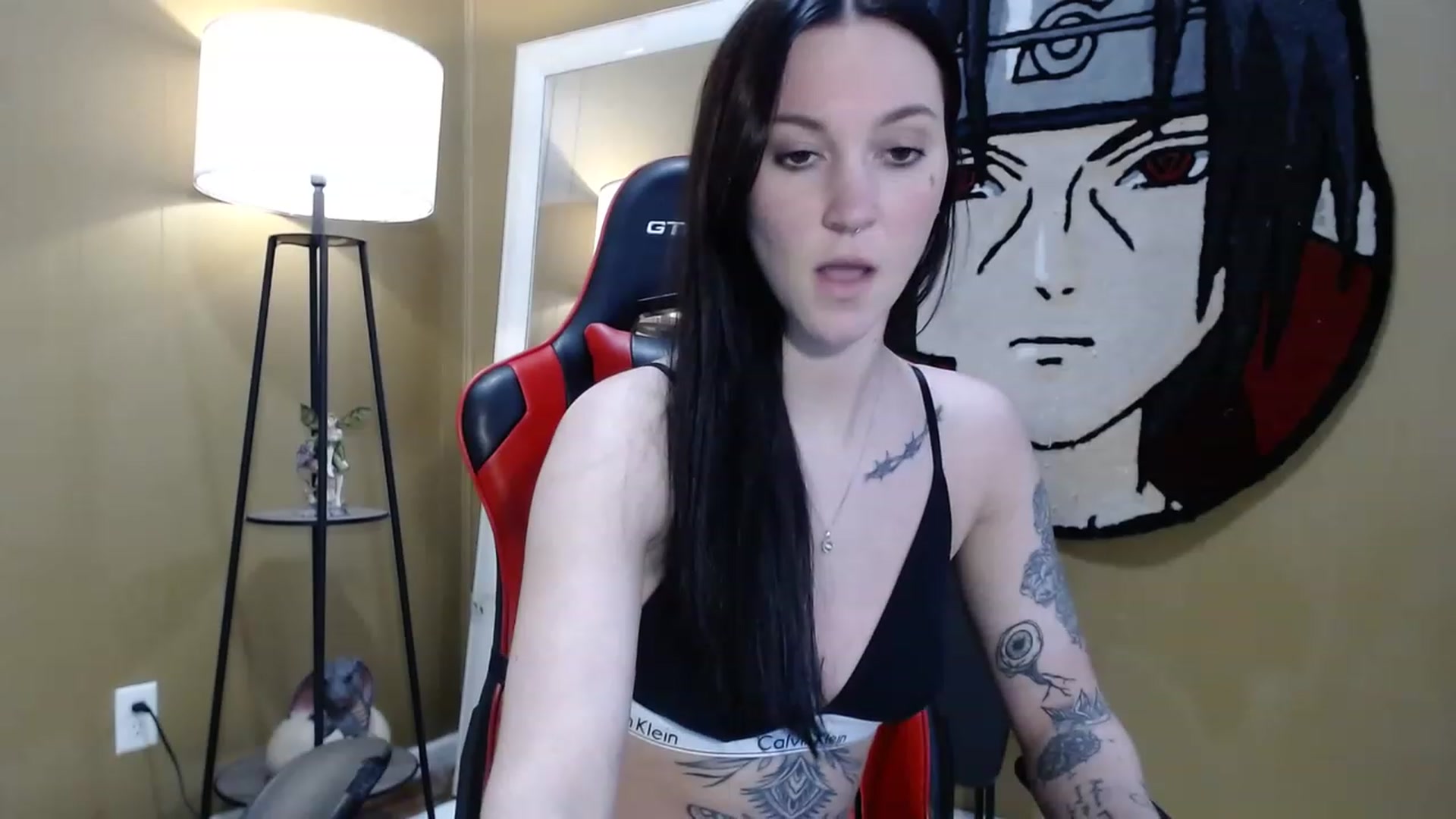 Gallery image thumbnail from Kikyo_xoxo's myfreecams stream on, 02/08/2023, 24:04 image 6 of 20