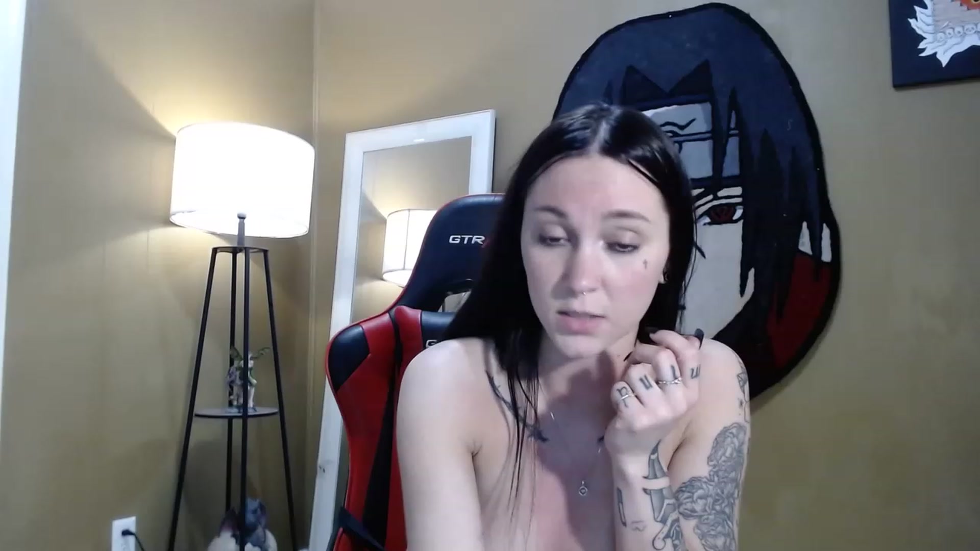 Gallery image thumbnail from Kikyo_xoxo's myfreecams stream on, 02/08/2023, 03:14 image 19 of 20
