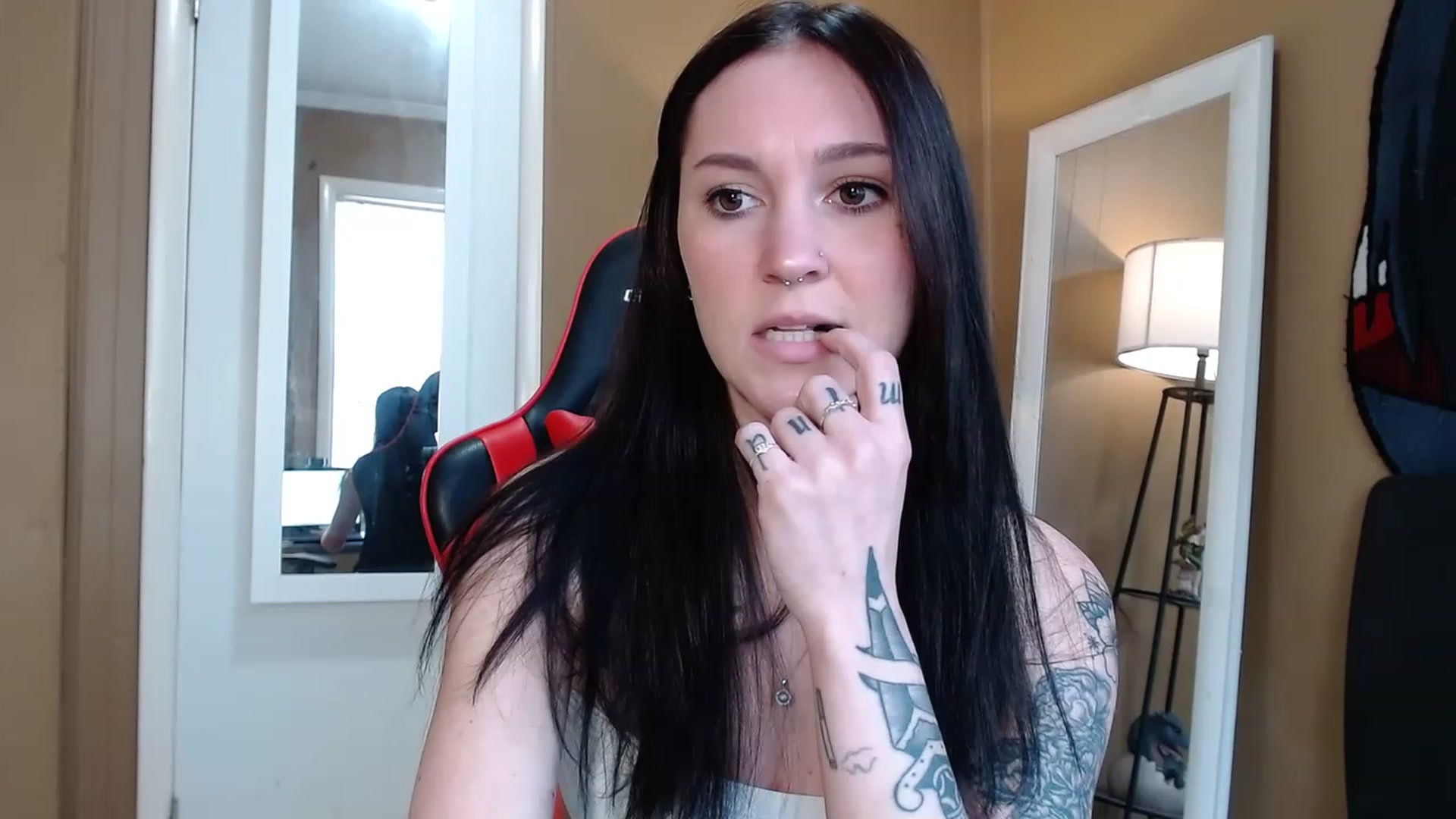 Gallery image thumbnail from Kikyo_xoxo's myfreecams stream on, 02/10/2023, 17:50 image 13 of 20