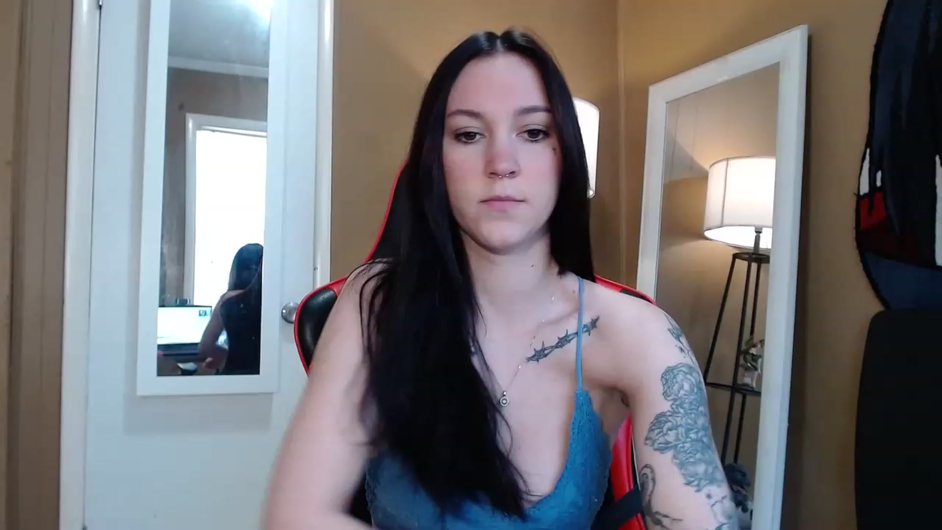 Gallery image thumbnail from Kikyo_xoxo's myfreecams stream on, 02/13/2023, 18:31 image 2 of 20