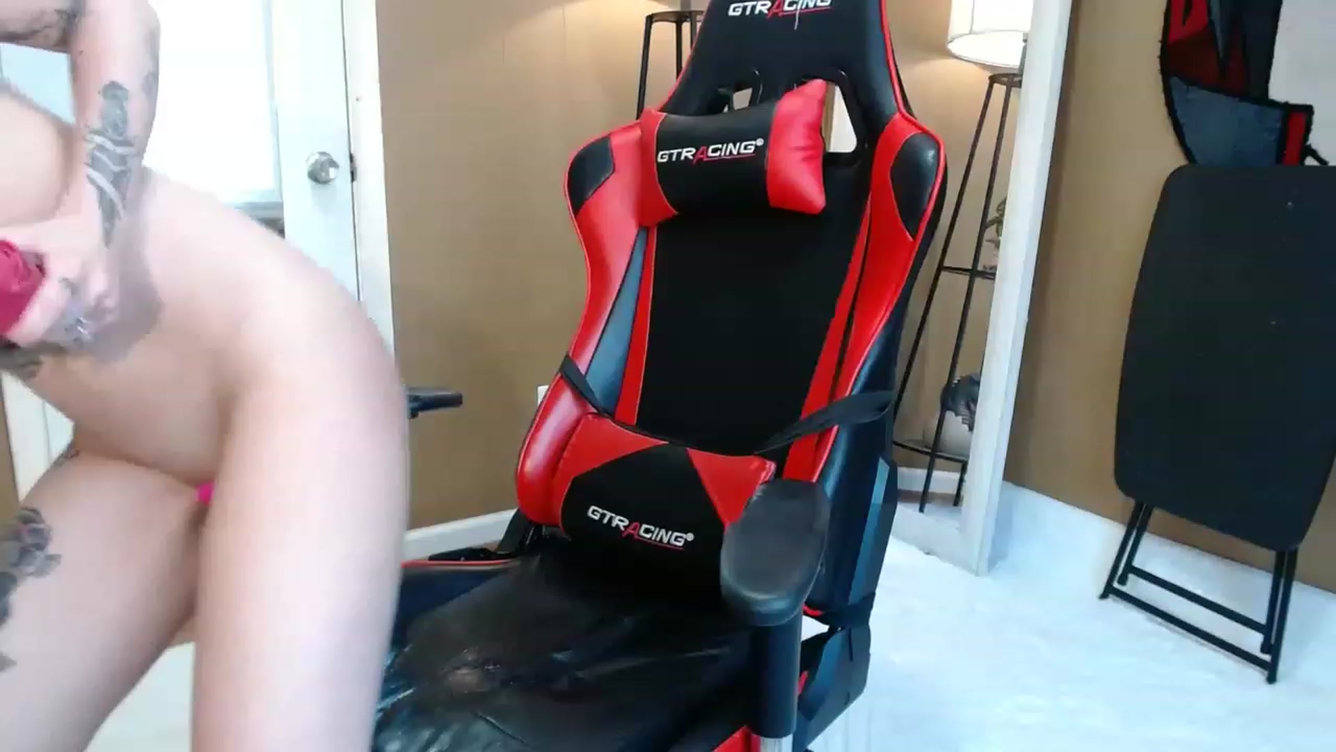 Gallery image thumbnail from Kikyo_xoxo's myfreecams stream on, 02/13/2023, 20:04 image 16 of 20