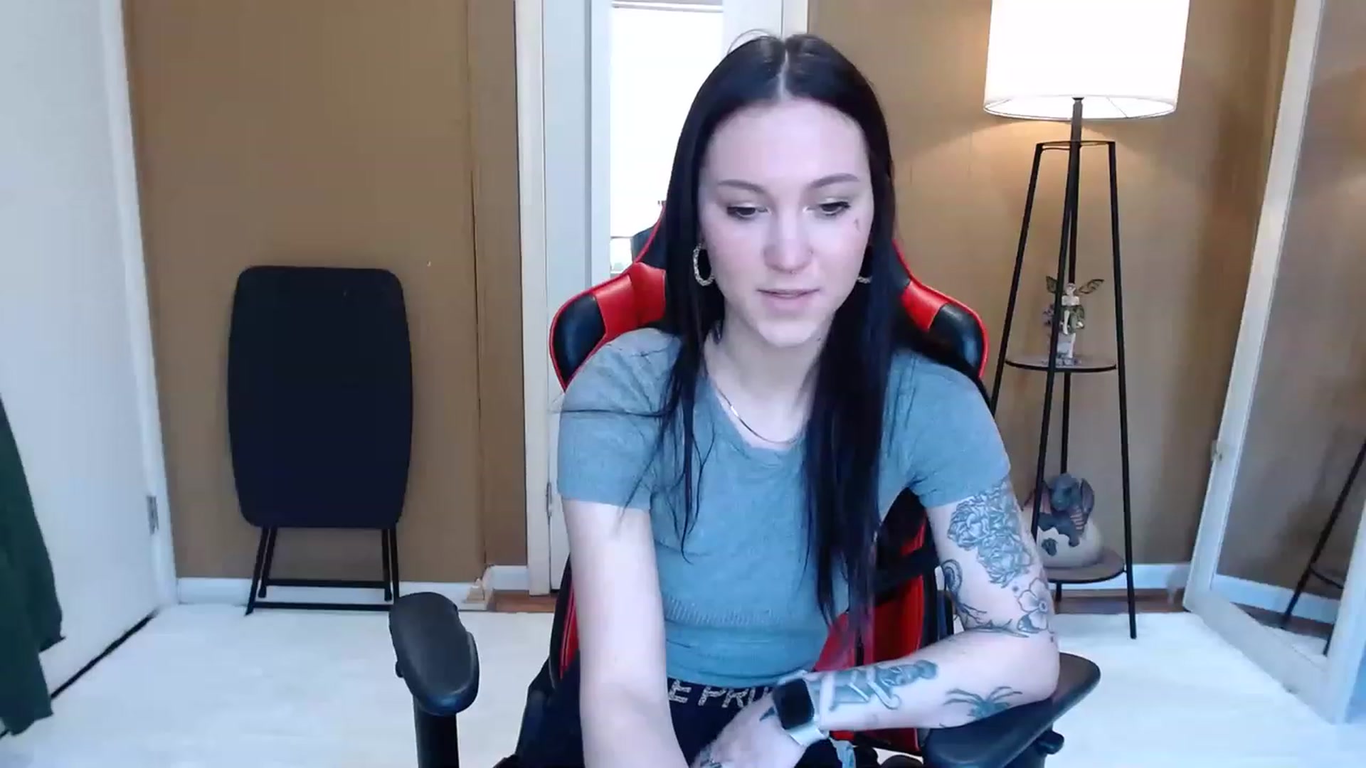 Gallery image thumbnail from Kikyo_xoxo's myfreecams stream on, 02/18/2023, 15:43 image 5 of 20
