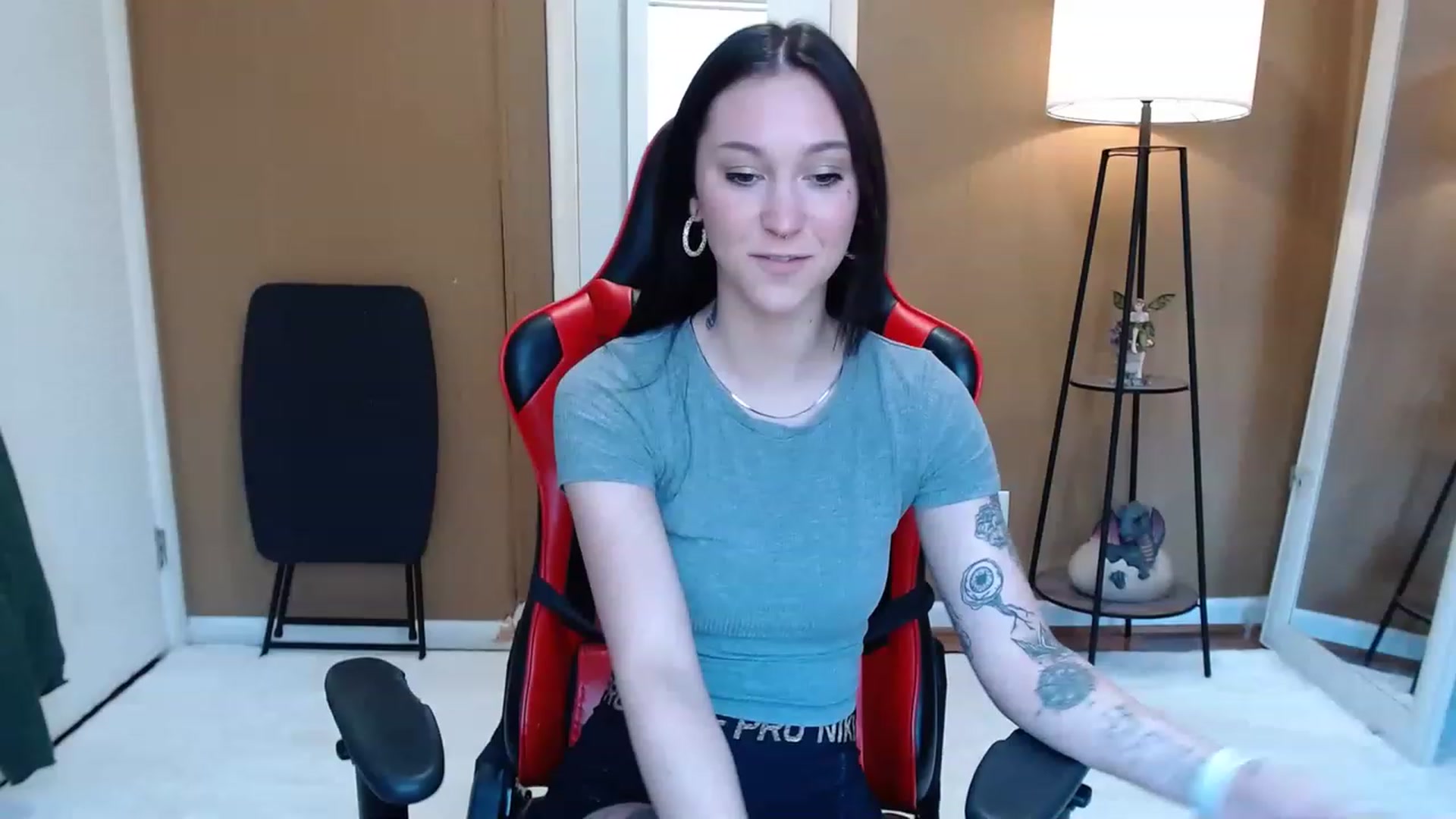 Gallery image thumbnail from Kikyo_xoxo's myfreecams stream on, 02/18/2023, 15:43 image 8 of 20