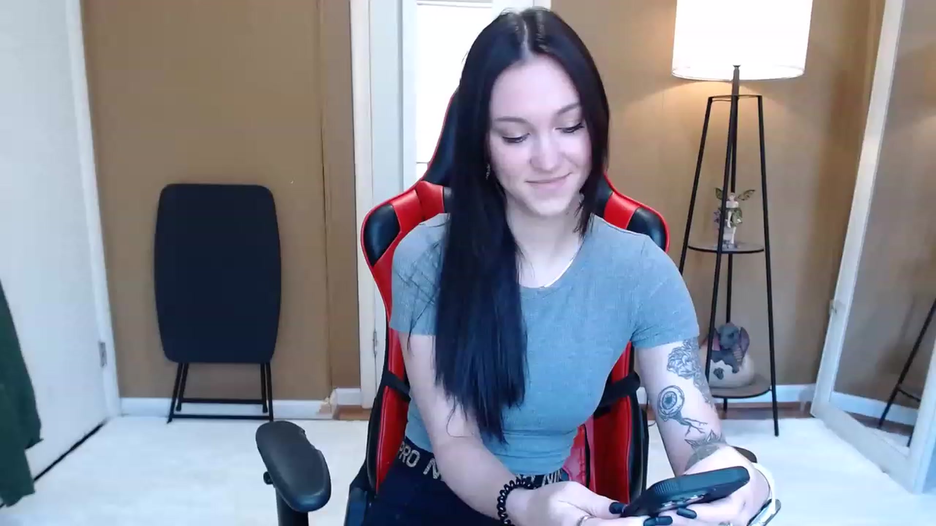 Gallery image thumbnail from Kikyo_xoxo's myfreecams stream on, 02/18/2023, 15:43 image 1 of 20